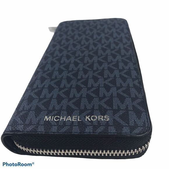 Michael Kors Cooper Tech Zip Around NWT - Picture 1 of 8